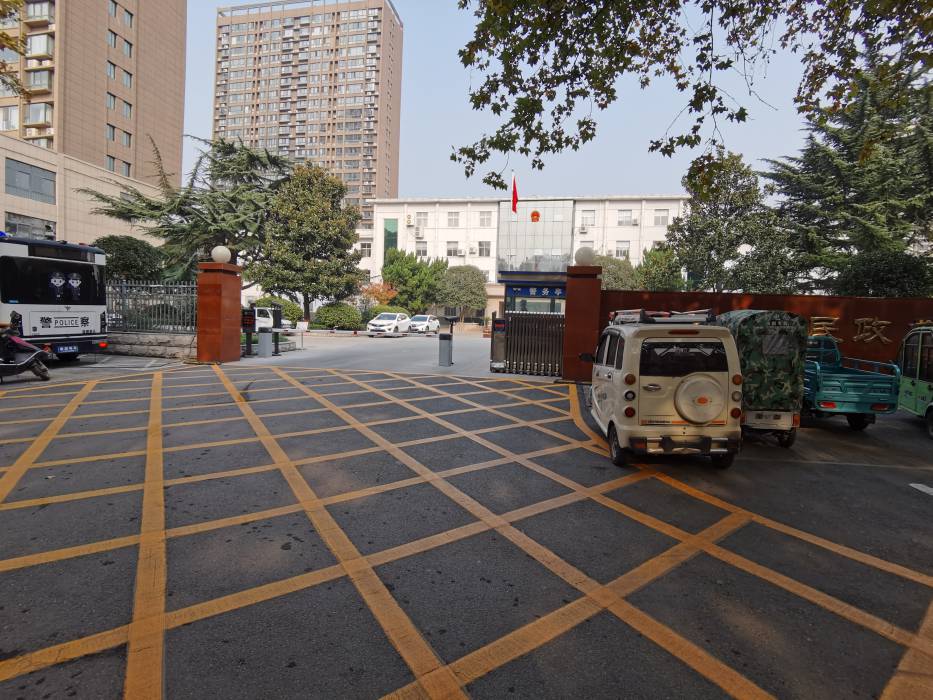 汝阳县人民政府采用我司车牌识别系统投入使用